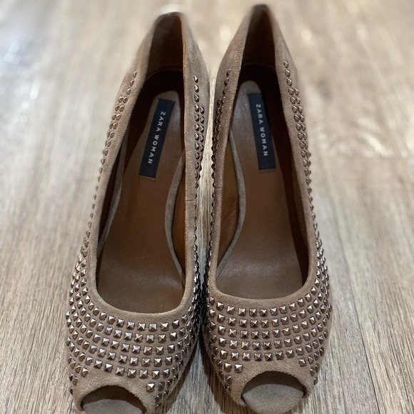 Zara Shoes - Zara womens heels size 37